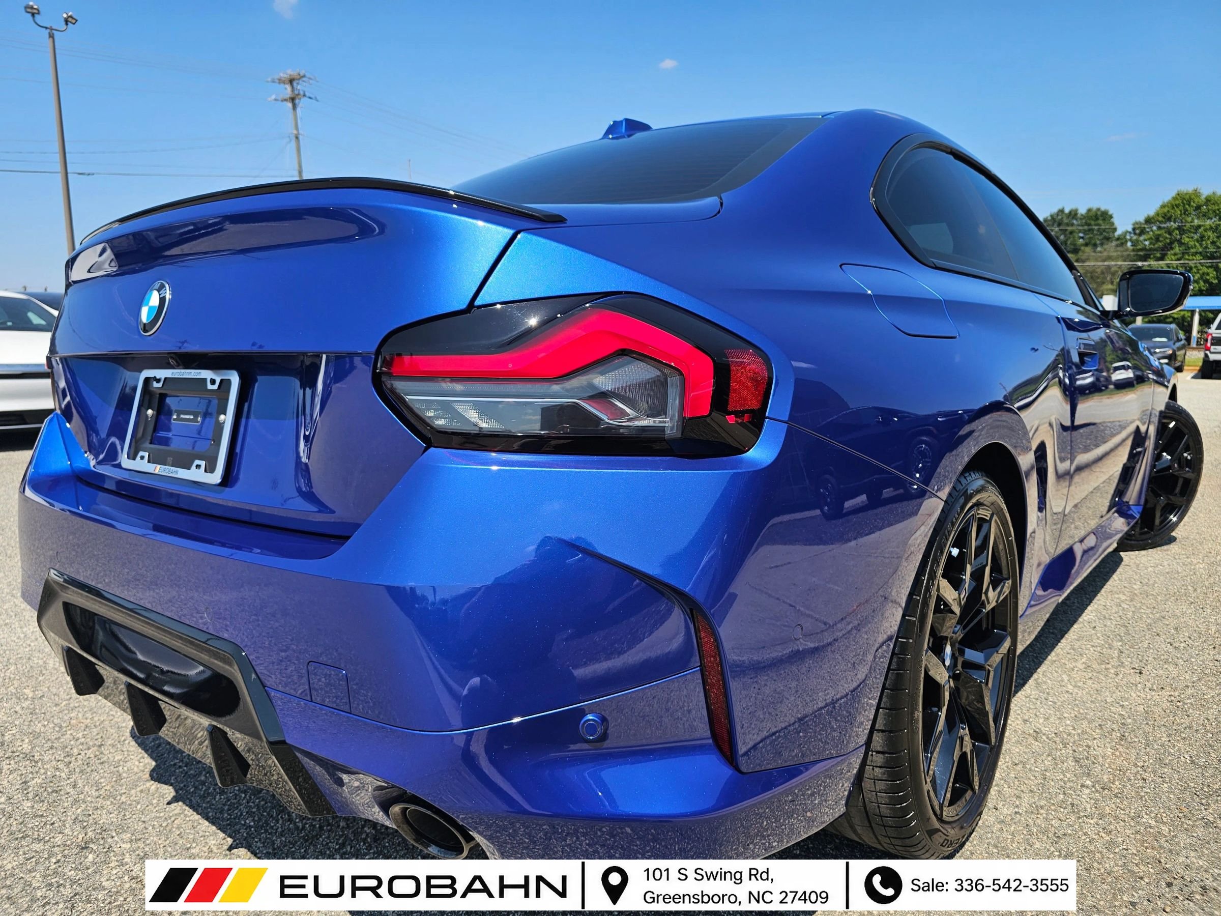 Used 2025 BMW 230i xDrive Coupe w/ M Sport Package AWD/4WD image 5