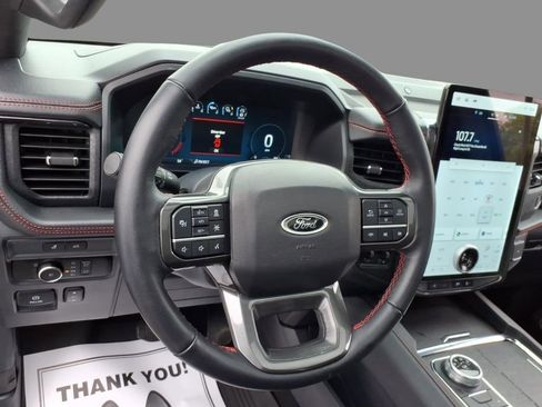 Used 2024 Ford Expedition Limited AWD/4WD image 23