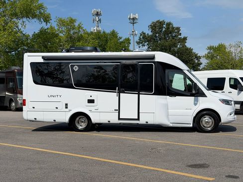 Used 2024 Mercedes-Benz Sprinter 3500 image 2