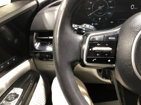 Used 2024 Kia Carnival SX Prestige image 26