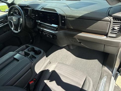 Used 2023 Chevrolet Silverado 1500 LT AWD/4WD image 19