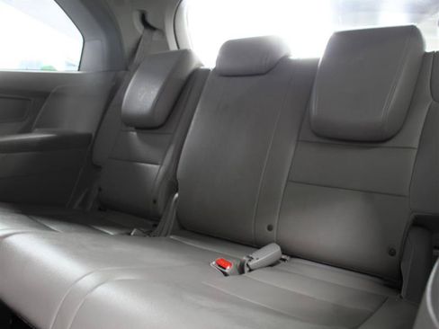 Used 2015 Honda Odyssey EX-L image 18