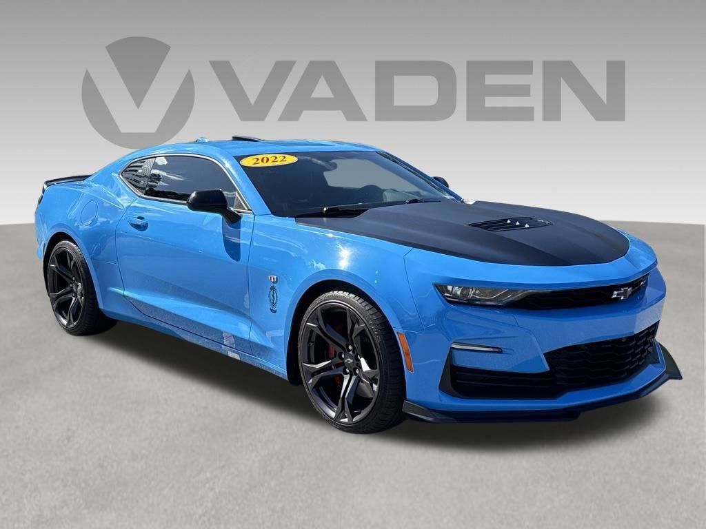 Used 2022 Chevrolet Camaro SS RWD image 3