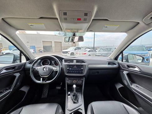 Used 2018 Volkswagen Tiguan SE FWD image 16