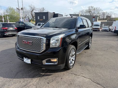Used 2016 GMC Yukon Denali AWD/4WD image 4