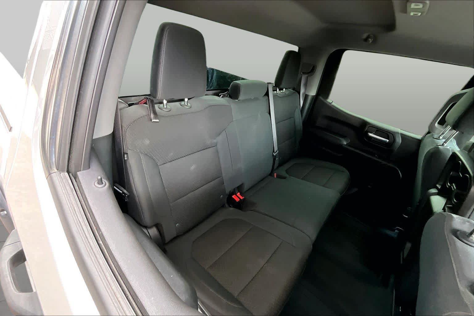 Used 2019 Chevrolet Silverado 1500 Custom Trail Boss w/ Custom Convenience Package AWD/4WD image 18
