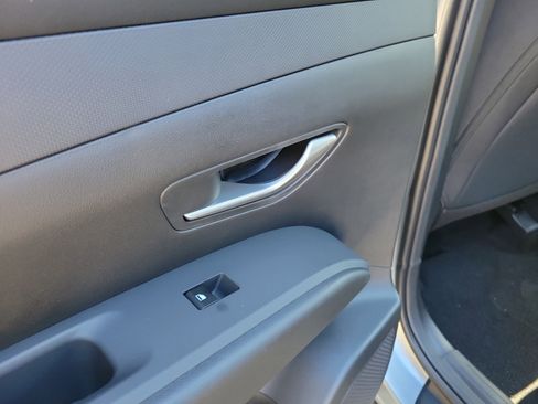 New 2026 Hyundai Tucson SE image 13