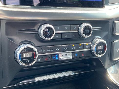 Used 2022 Ford F150 Lariat w/ Equipment Group 502A High AWD/4WD image 27