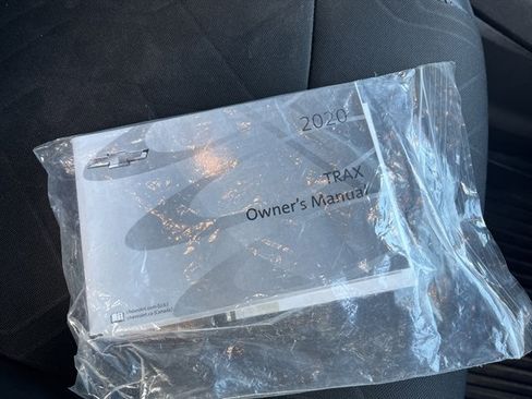 Used 2020 Chevrolet Trax LT w/ LT Convenience Package image 37