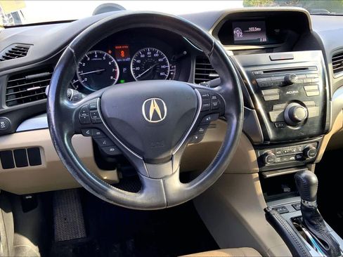 Used 2013 Acura ILX w/ Premium Package image 7