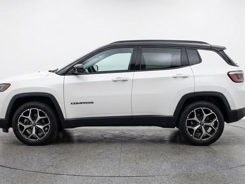 Used 2025 Jeep Compass Limited image 5