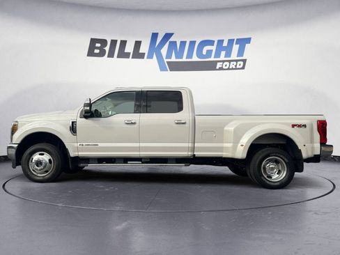 Used 2019 Ford F350 Lariat w/ Lariat Ultimate Package image 2