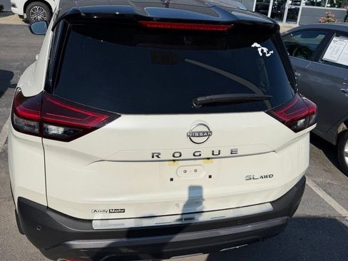Used 2023 Nissan Rogue SL w/ SL Premium Package AWD/4WD image 5