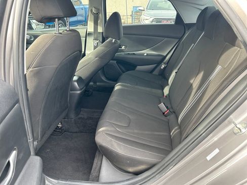 Used 2022 Hyundai Elantra SEL image 24