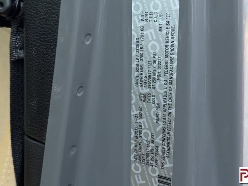 Used 2021 Jeep Gladiator Sport image 3