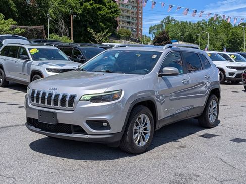 Used 2021 Jeep Cherokee Latitude Lux w/ Sun & Sound Group AWD/4WD image 2