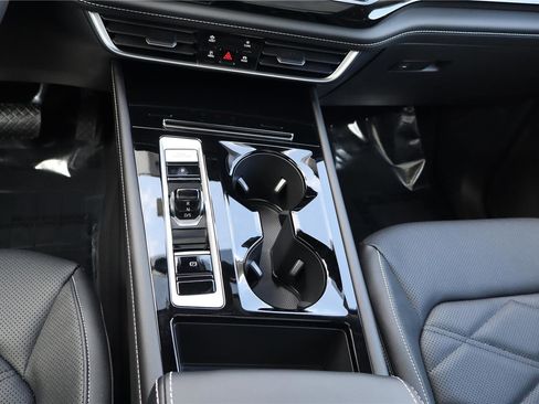 New 2026 Volkswagen Atlas SE image 20