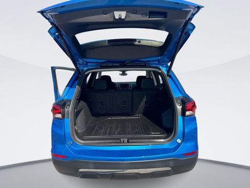 Used 2024 Chevrolet Equinox LT w/ LPO, Floor Liner Package FWD image 23