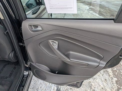 Used 2017 Ford Escape SE image 7