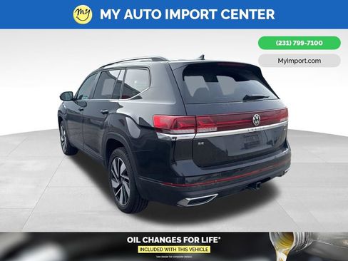 Used 2024 Volkswagen Atlas SE image 4