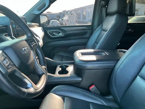 Used 2021 Chevrolet Tahoe Z71 w/ Z71 Signature Package AWD/4WD image 9