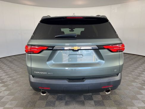 Used 2023 Chevrolet Traverse LT w/ Rear Camera Mirror Package image 20