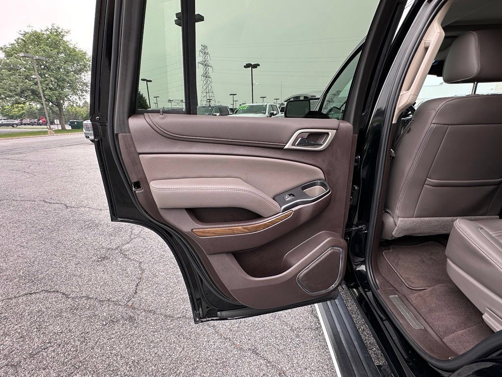 Certified 2019 GMC Yukon Denali w/ Denali Ultimate Package AWD/4WD image 26