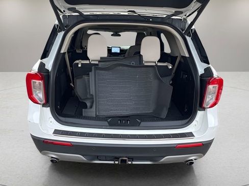 Used 2022 Ford Explorer Limited w/ Equipment Group 301A image 26