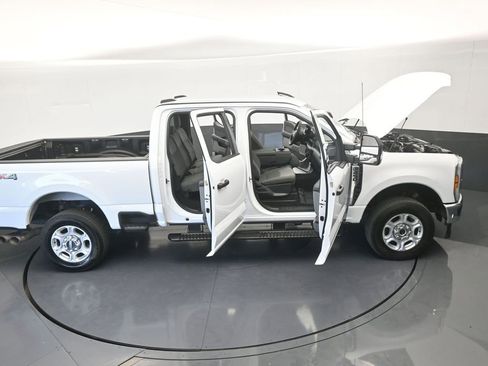 Used 2025 Ford F250 XLT image 74