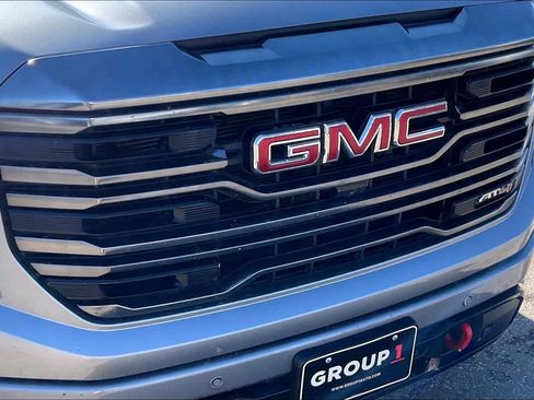 Used 2024 GMC Sierra 1500 AT4 w/ Technology Package image 29