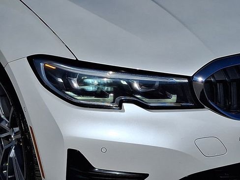 Used 2021 BMW 330i Sedan image 11