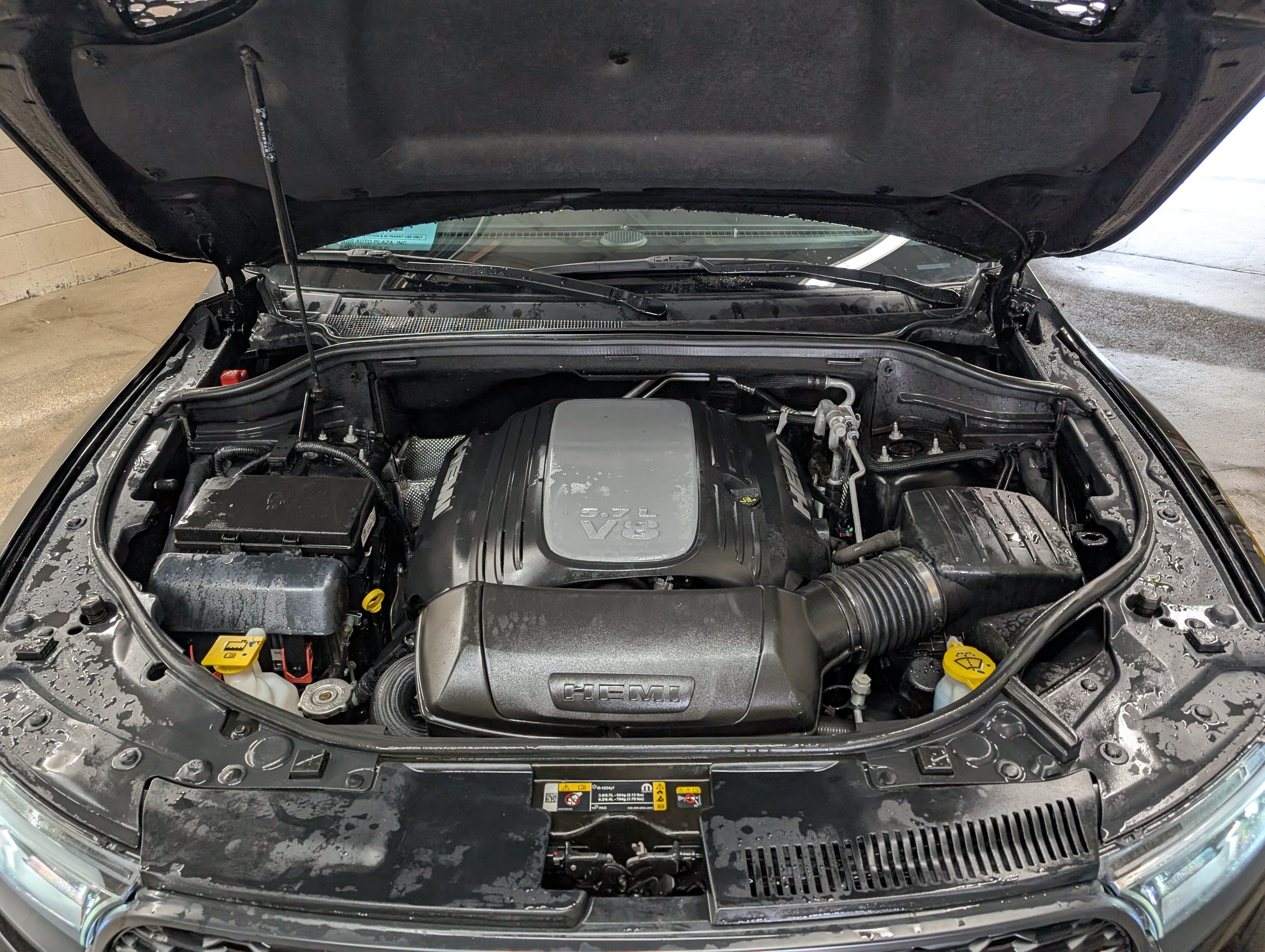 Used 2023 Dodge Durango R/T AWD/4WD image 3