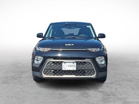 Used 2022 Kia Soul LX w/ Technology Package FWD image 2