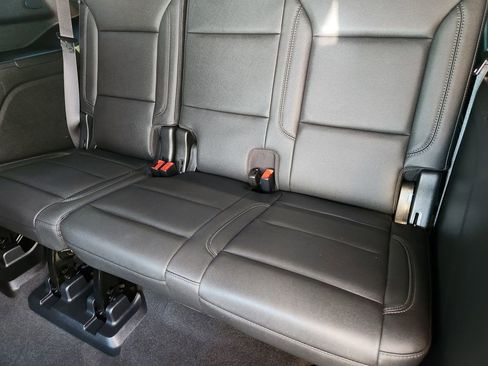 Used 2021 Chevrolet Tahoe Z71 w/ Luxury Package image 36