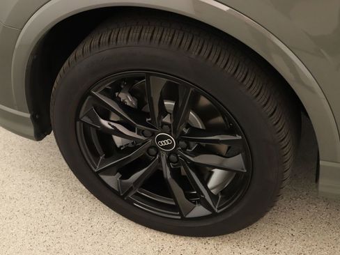 New 2025 Audi Q3 2.0T Premium image 31