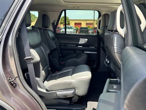 Certified 2025 Ford Expedition Active RWD image 30