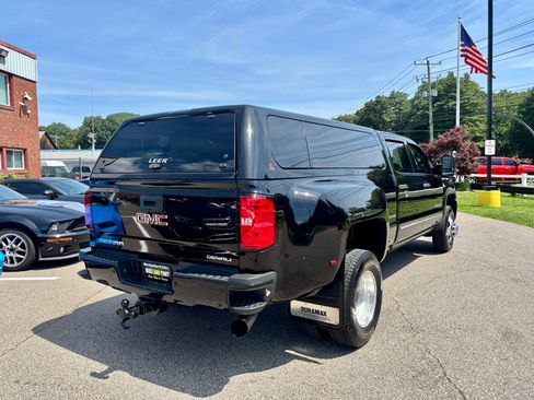 Used 2015 GMC Sierra 3500 Denali w/ Duramax Plus Package AWD/4WD image 8