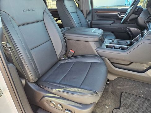 New 2026 GMC Sierra 2500 Denali w/ Denali Reserve Package image 29