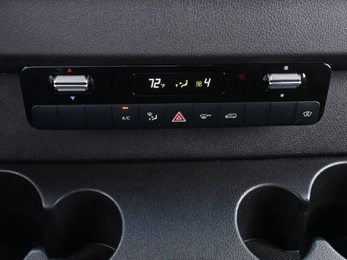 Used 2023 Mercedes-Benz Sprinter 2500 image 30