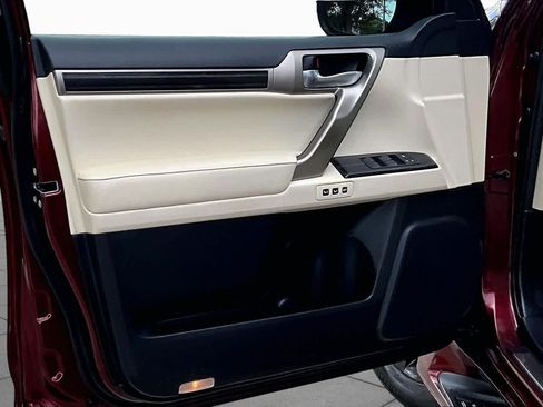 Used 2020 Lexus GX 460 Premium w/ Premium Package AWD/4WD image 26