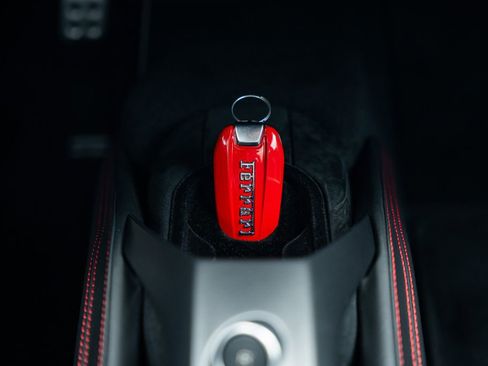 Used 2017 Ferrari 488 GTB image 40