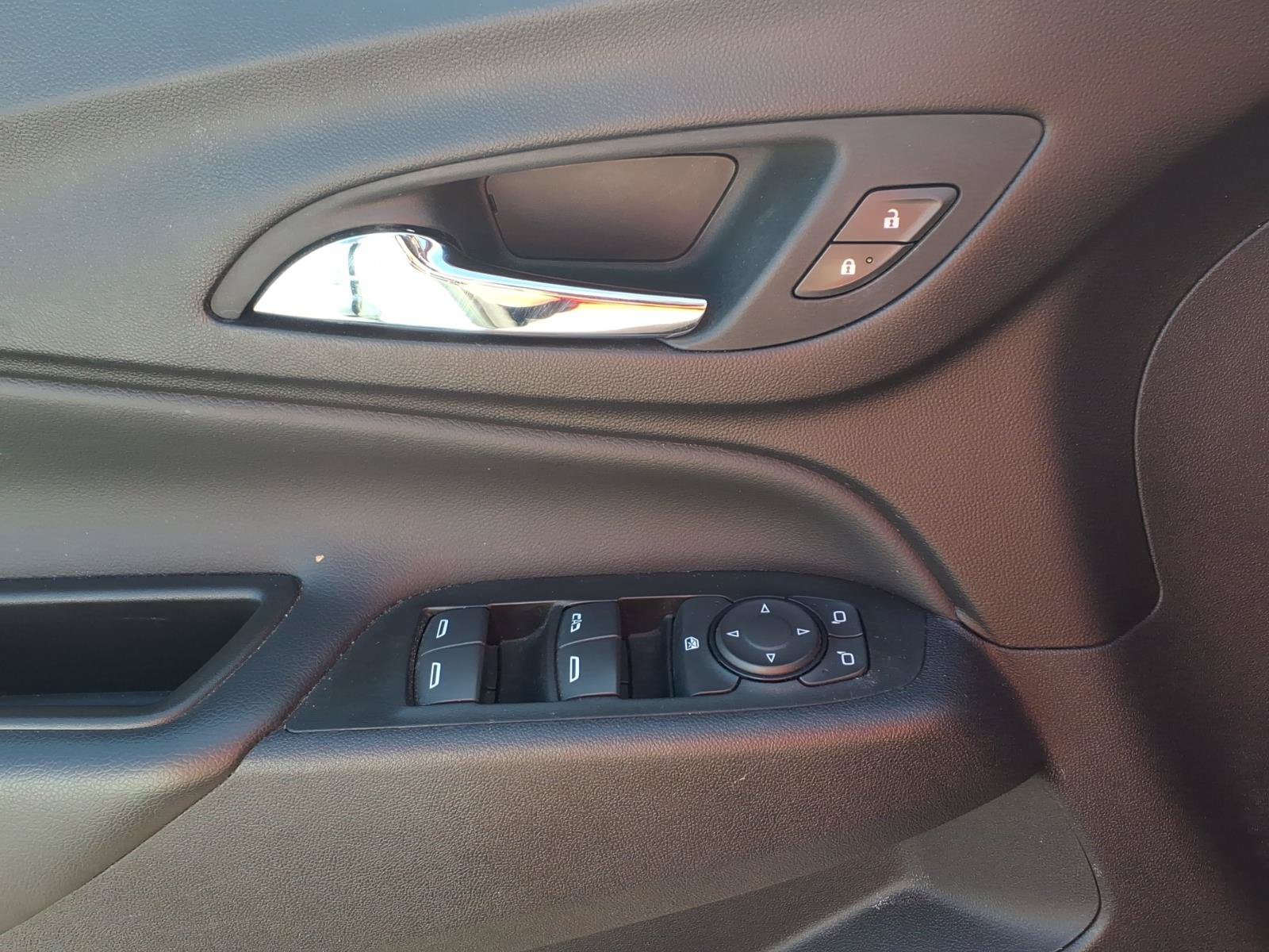 Used 2023 Chevrolet Equinox LT FWD image 24