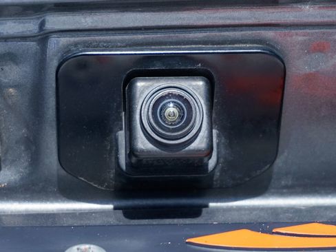 Used 2021 Nissan Versa SV image 39