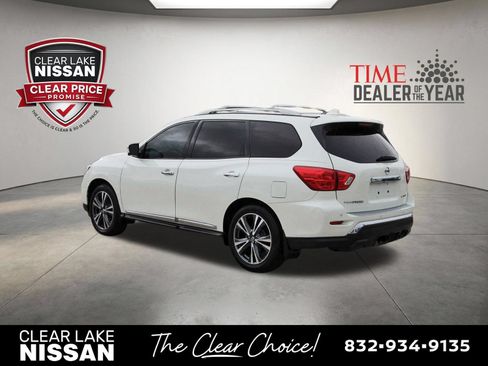 Used 2020 Nissan Pathfinder Platinum FWD image 5