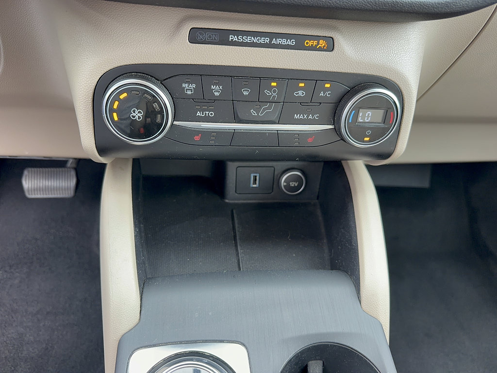 Used 2020 Ford Escape SE FWD image 24