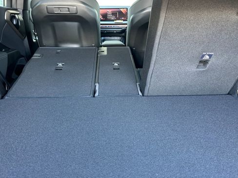 Used 2025 BMW X3 xDrive30i w/ Convenience Package image 28