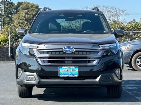 Used 2026 Subaru Forester Premium image 3