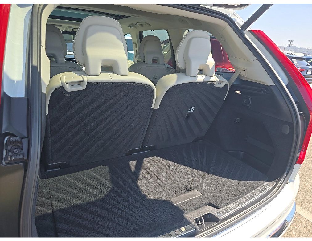Used 2020 Volvo XC90 T8 Inscription AWD/4WD image 16