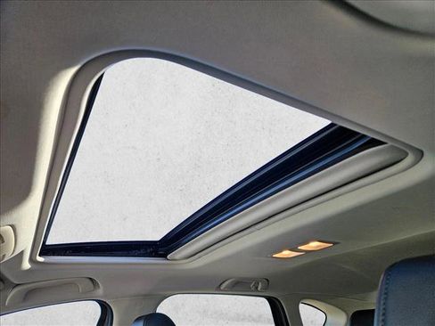 Used 2018 MAZDA CX-5 Touring w/ Preferred Equipment Package image 16