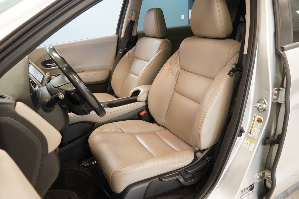 Used 2016 Honda HR-V EX-L image 3